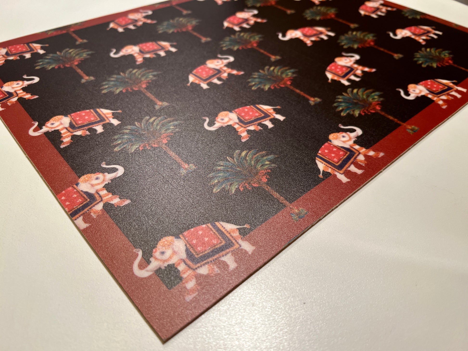 ABAKUHAUS Elefante Tovaglietta Americana Set di 4, Coppia di Animali Dust, Tovagliette in Tessuto Lavabile per Tavolo da Pranzo Cena, Tan Taupe ABAKUHAUS Elefante Tovaglietta Americana Set di 4, Coppia di Animali Dust, Tovagliette in Tessuto Lavabile per Tavolo da Pranzo Cena, Tan Taupe